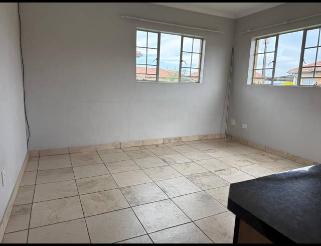 3 BEDROOM HOUSE FOR SALE IN WATERVAL EAST